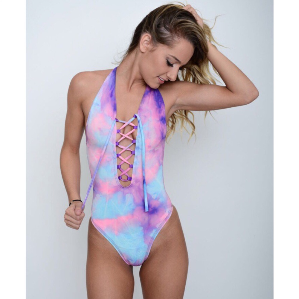 ESR Cotton Candy Leo Bodysuit